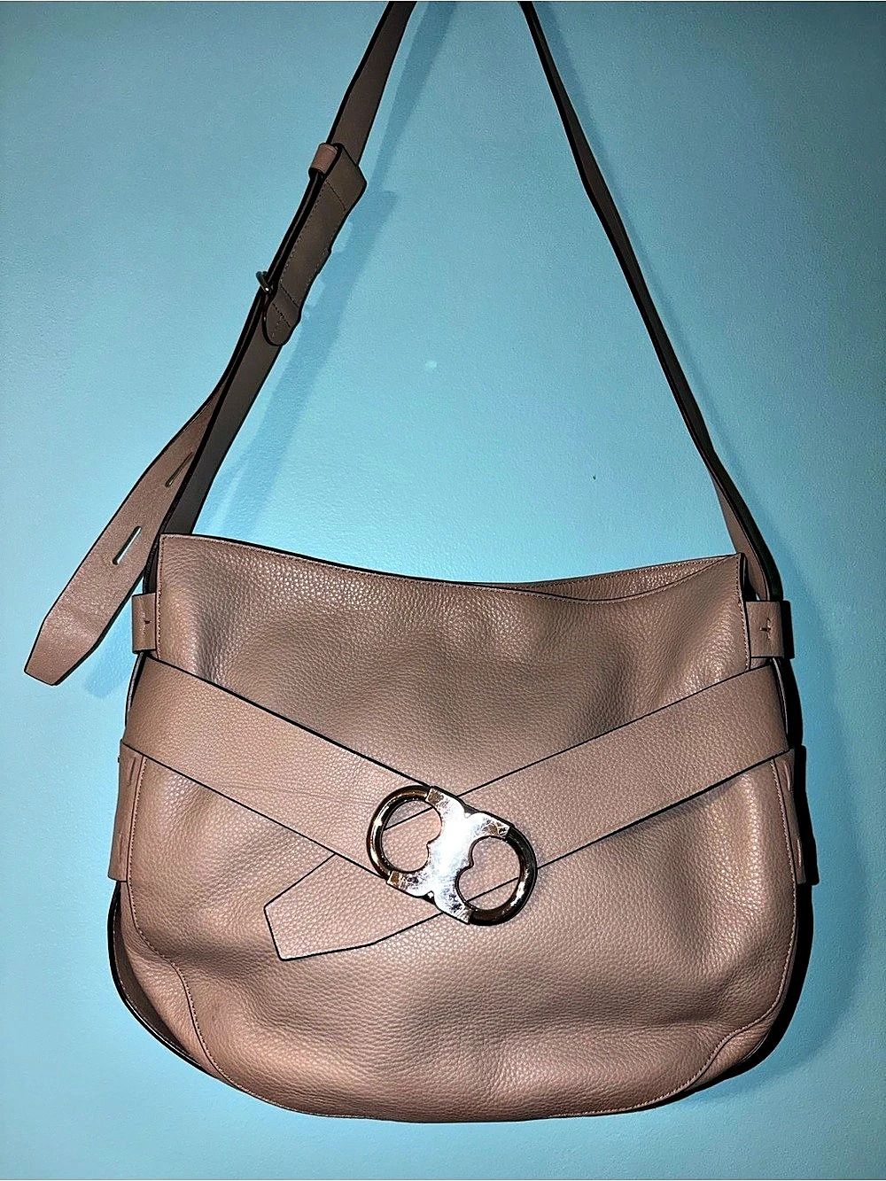 Tory Burch Gemini Link Belted Shoulder Bag in Taupe.